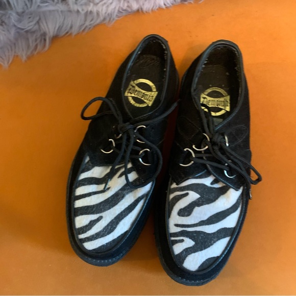 Demonia Zebra Creeper Platform Loafers - Picture 5 of 8